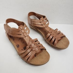 Bare Traps RAYGAN Tan Faux Leather Sandals 7